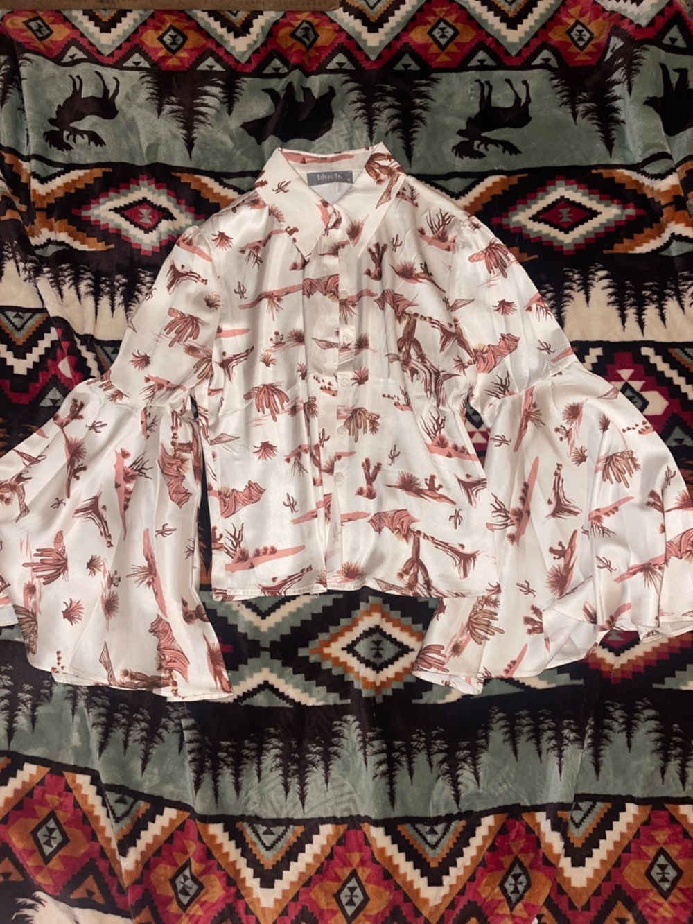 NWOT. Women button down western print shirt.